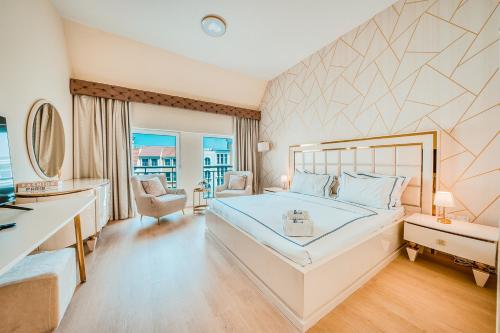 Luxury Escapes Bright & Spacious 1BR in Discovery Gardens – khách sạn tại Madinat Zayid