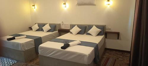 Loveena by H.S. Restaurant & Guest, Tangalle