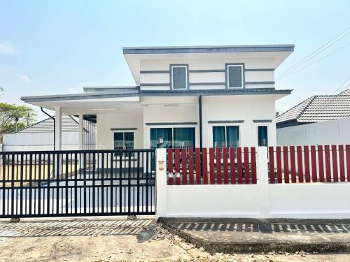 แฮ้ปปี้โฮม in เสม็ด