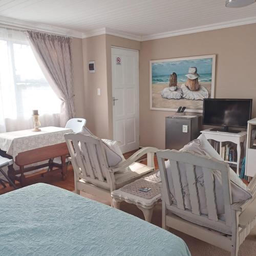 Knight & Sunshine Luxury Flatlet in Van Dyks Bay