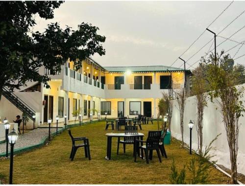 The Jungle Castle Resort photo 3