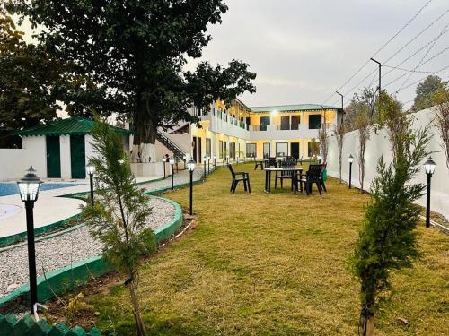 The Jungle Castle Resort photo 5