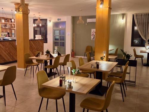 Restaurant, La Vida Panorama in Batina