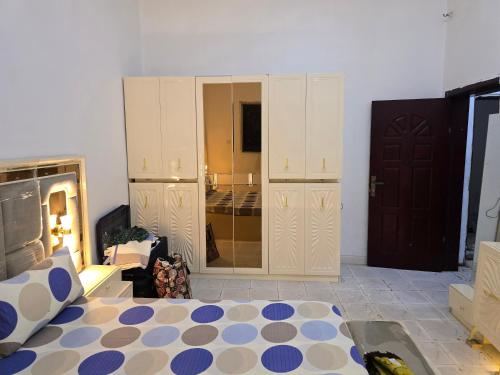 Al-Ahmari Holiday Apartment – khách sạn tại Banaadir