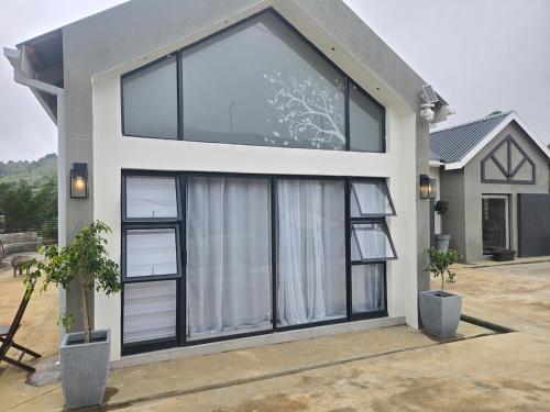 Ithusi-stream 2 bed 2 bath in Mbabane