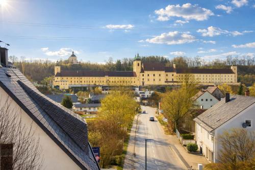 Kilátás, Großzügige Wohnung - 1 Minute zum Pferdezentrum (Großzugige Wohnung - 1 Minute zum Pferdezentrum) in Stadl-Paura