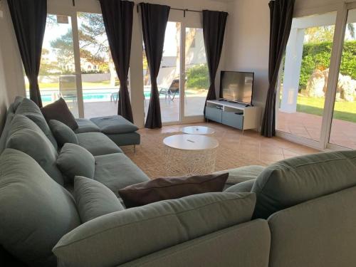 Casa SONEA private access to Cala nBrut. - image 4