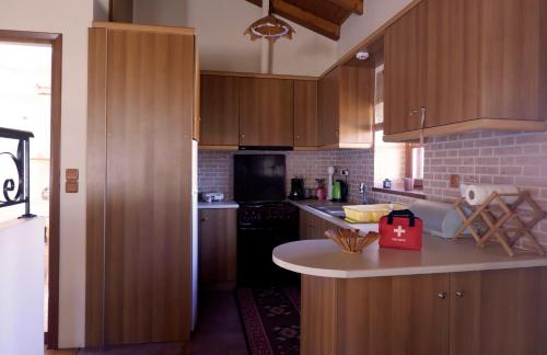 주방, Traditional village house on Argolis for 6 persons in 네스타니