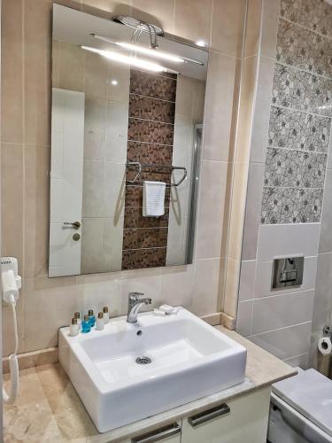 Golf Royal Residence - image 16