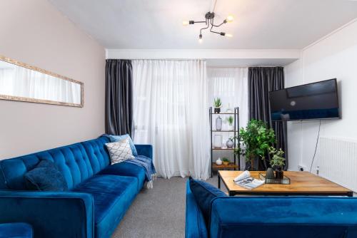 Spacious and Modern 4 Bed Apartment next to Borough Station - image 30