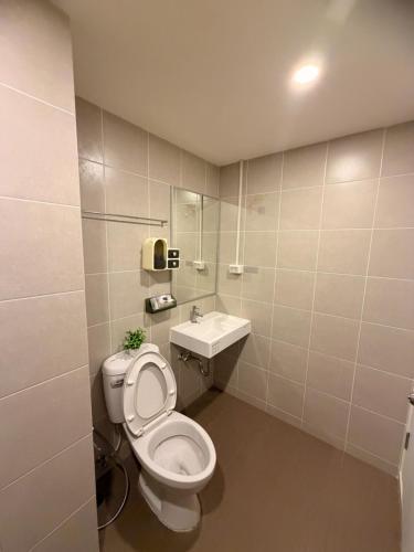A Family Room Lumpini Ville Sukhumvit 101/1 - image 7