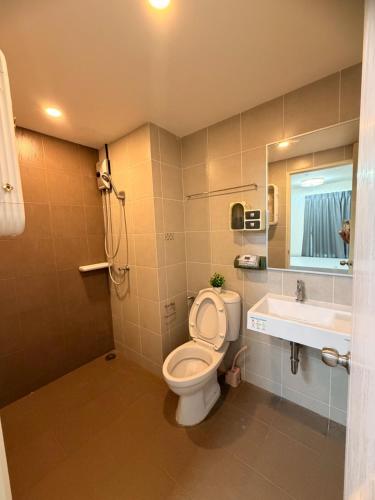 A Family Room Lumpini Ville Sukhumvit 101/1 - image 12