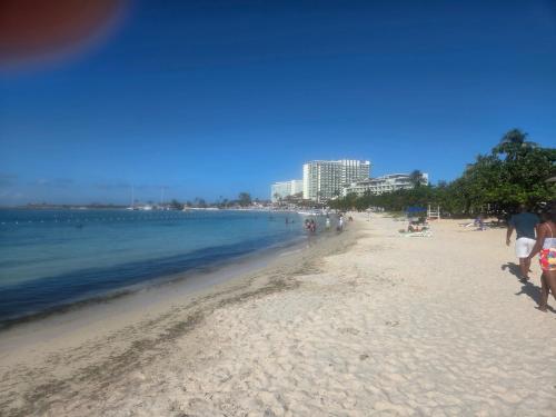 ที่เที่ยวใกล้ที่พัก, Coral Breeze Guest House in พอร์ต มาเรีย