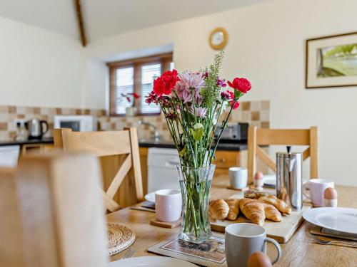 Iekārtas, 2 Bed in Shrewsbury oc-47795 in Condover