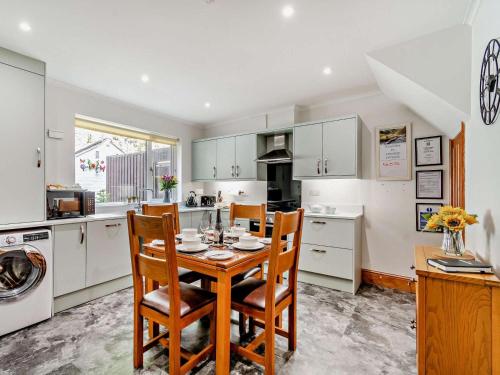 2 Bed in Ashbourne 85571, Ashbourne (Foto 2)