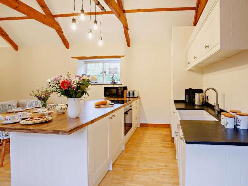 Iekārtas, 2 Bed in Barnstaple oc-88125 in Tawstock