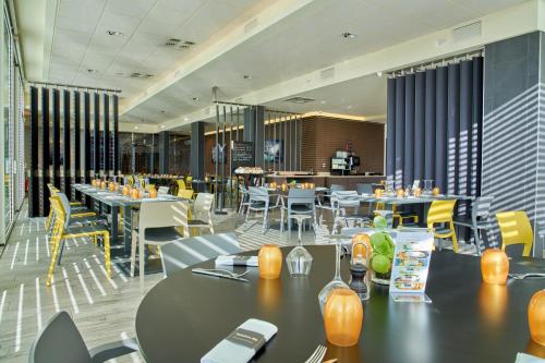 Spark by Hilton Lyon Eurexpo - 레스토랑