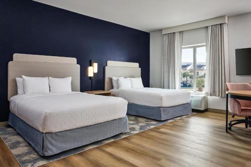 Hampton Inn & Suites Destin - image 21