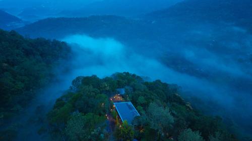 Eterno Camellia & Elettaria Resort with Pool, Munnar
