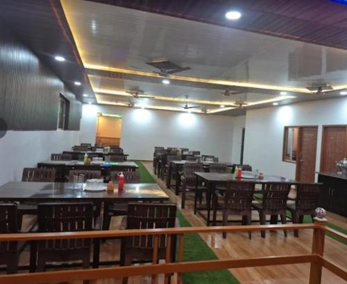 The Peace In Mountain Hotel in Kotdwara