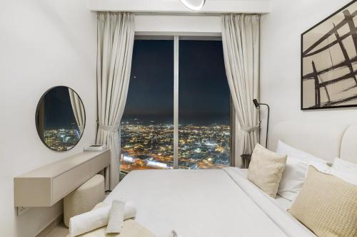 Allsopp & Allsopp - 2-Bedroom Apartment with Panoramic Sea View in Forte Tower 1 Downtown - image 5