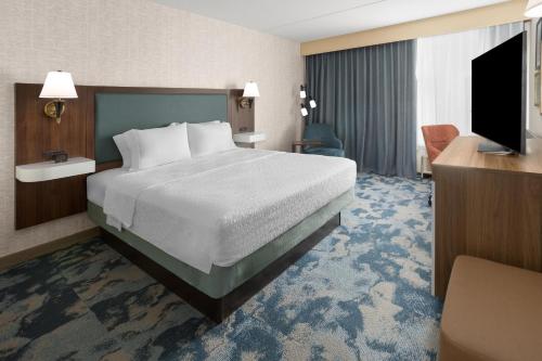 Hampton Inn Frostburg - image 24