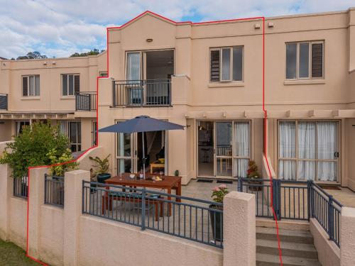 נוף חוץ, Waterfront Bliss - Tairua Holiday Home in טאירואה