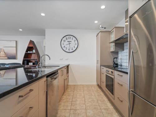 נוף חוץ, Waterfront Bliss - Tairua Holiday Home in טאירואה