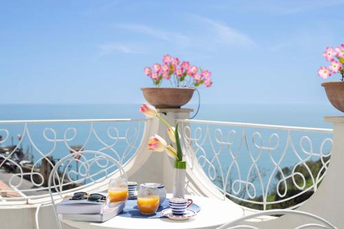 AMORE RENTALS - Villa Costa Incantata - image 14