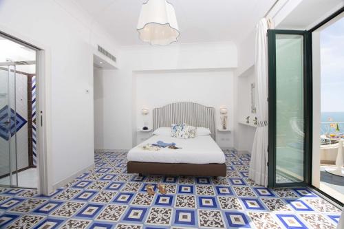 AMORE RENTALS - Villa Costa Incantata - image 4