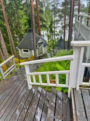 Exterior view, Villa Kapyla - Charming Lakeside Cabin with Sauna in Urjala