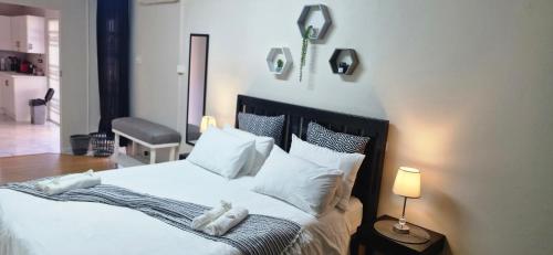 Casa en Gregg -Exquisite 2-bedroom self catering unit - 1 car parking space in Stirling