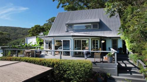 Oprema, Bay Views With A Secluded Bush Backdrop in Hardys Bay