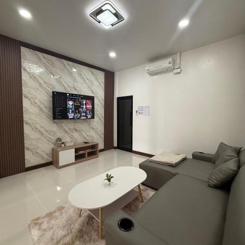 O Pha Suk House