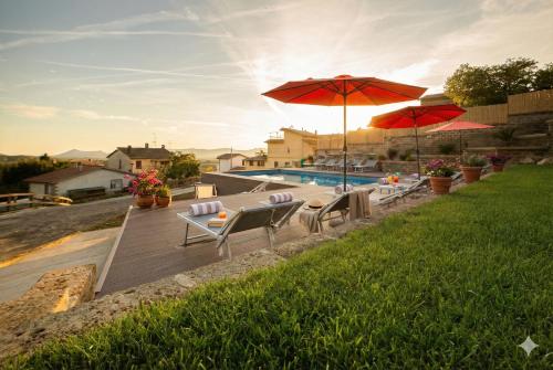 Úszómedence, Villa Esclusiva 7 Camere con Piscina 40min da Roma in Canale Monterano