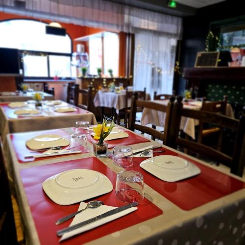 Comida y bebida, Hotel du Commerce et de Navarre in Lourdes