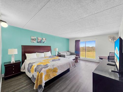 CRYSTAL PALACE RESORT in Bolivar Peninsula, USA