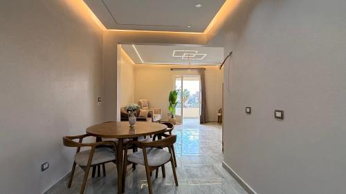 Garden View & Abdeen Palace 2BR & 2 Bathrooms - Downtown Cairo - image 4
