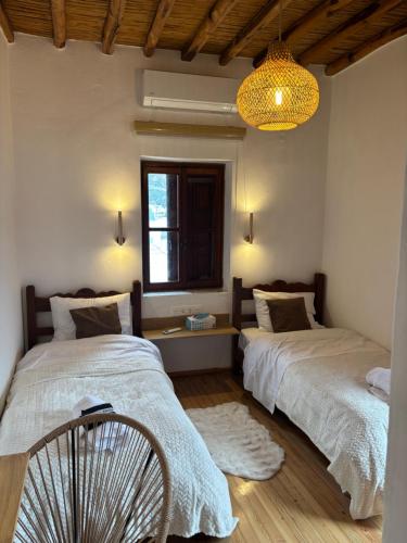 Plagia Luxury Suites in Skyros