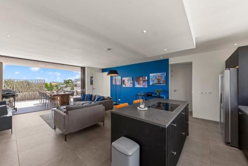 Jan Sofat LUX A15 Penthouse with private rooftop terrace - image 3