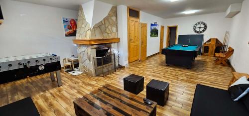 Koplietošanas atpūtas telpa ar TV, Chata Magura in Jezersko