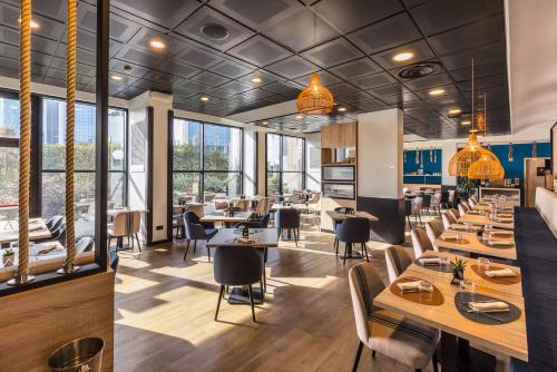 餐廳, 諾富特熱那亞市酒店 (Hotel Novotel Genova City) in 桑皮耶達雷納