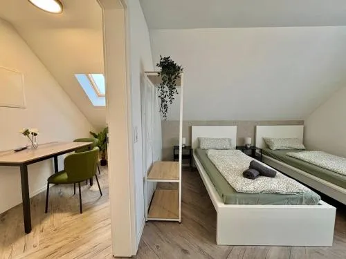 modernes Apartment 3 für Monteure mit Parkplatz in Lampertheim in Niederdorla, Deutschland