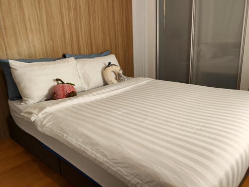 Vortex klcc by DMK Luxury suites Apartment - image 13