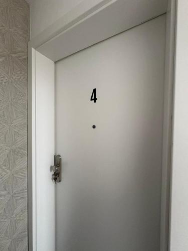 Entrada, modernes Apartment 4 für Monteure mit Parkplatz in Lampertheim (modernes Apartment 4 fur Monteure mit Parkplatz in Lampertheim) in Lampertheim