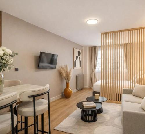 Montmartre - Deluxe studio with lift for 4