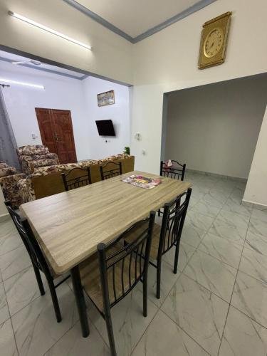 Luxury 2BR Apartment with AC, WiFi, Hot Showers in Malindi