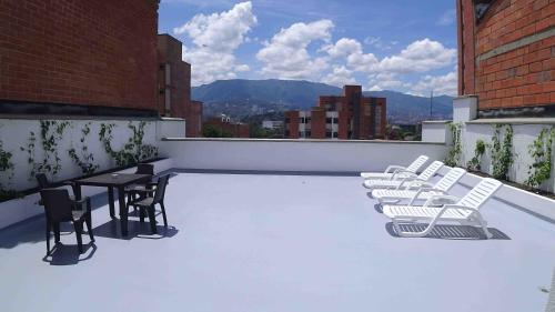 2BD Laureles, Sauna Cold Plunge 400MB Wifi 2 Desks