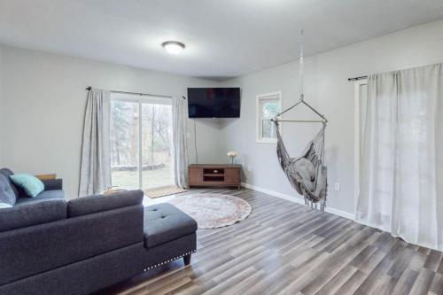 3 BRM Quiet Retreat Near Blossom in Stow (Ohio)