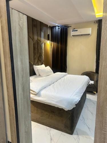 Moor Times Hotel in Benin City